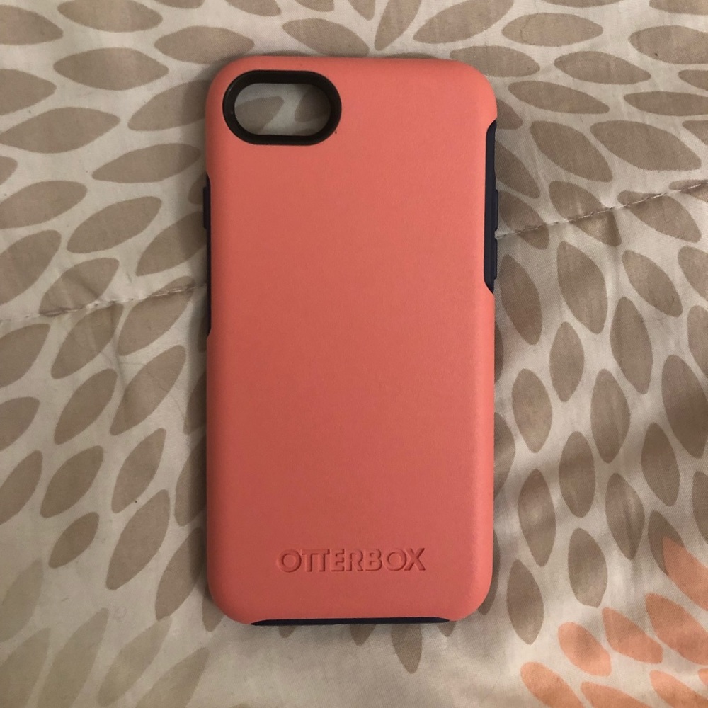 Brand new iPhone 8 otterbox phone case
